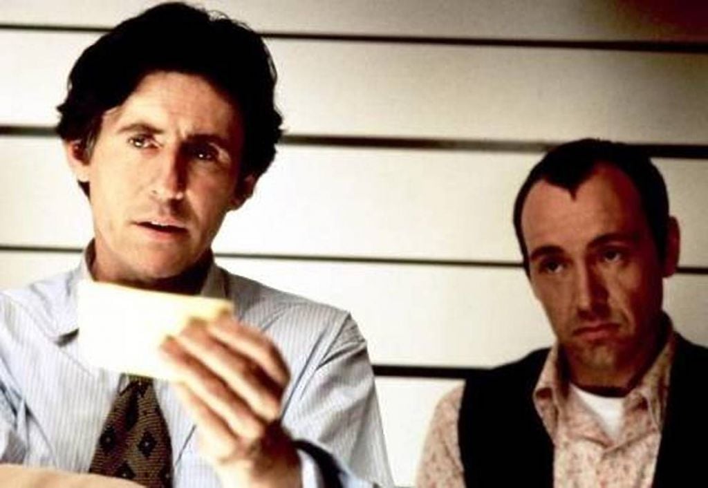 Gabriel Byrne and Kevin Spacey in Usual Suspects